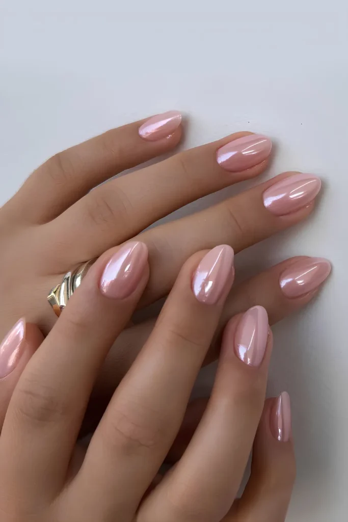 Popular Fall Nail Colors 2025–2026 You’ll Be Obsessed With 8 Rose Gold Mirage